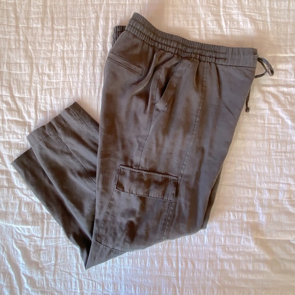 Old Navy Pants - Old Navy | women’s utility cargo pants